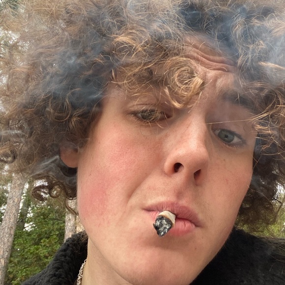 Meet your Posher, Josh - Picture 1 of 1